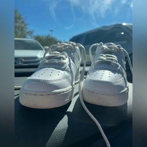 White Air Force 1s Women’s